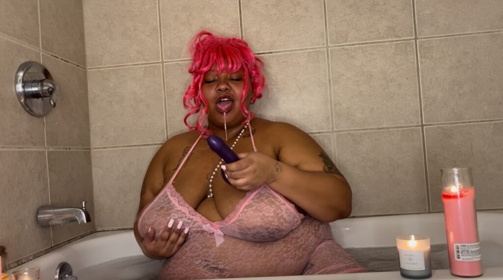 AORTA films – Community Hardcore – Baby Pink – Bathtime with baby – 2